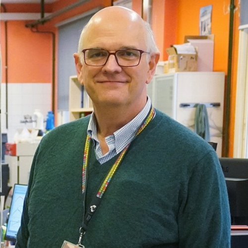 Profesor Alejandro J. Müller (EHU/UPV – POLYMAT)